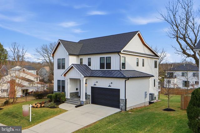 315 CHARLES ST SE, Vienna, VA 22180