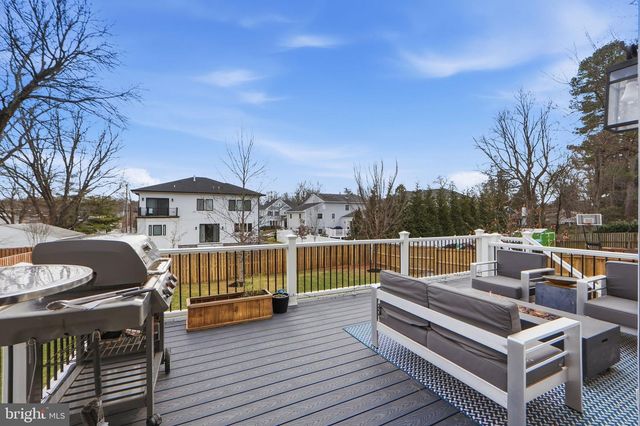 315 CHARLES ST SE, Vienna, VA 22180