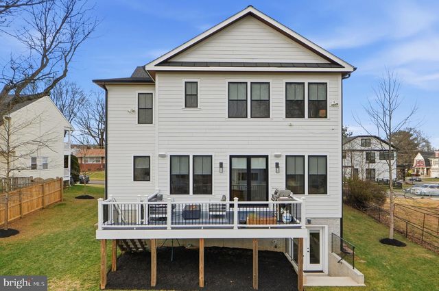 315 CHARLES ST SE, Vienna, VA 22180