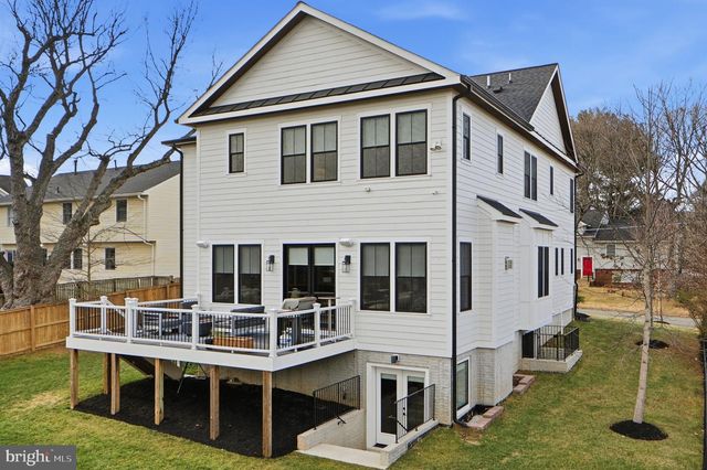 315 CHARLES ST SE, Vienna, VA 22180