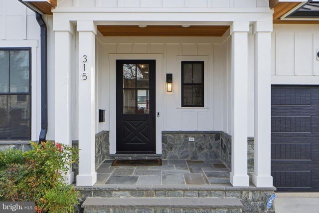 315 CHARLES ST SE, Vienna, VA 22180