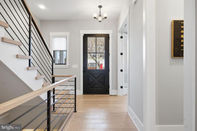 315 CHARLES ST SE, Vienna, VA 22180