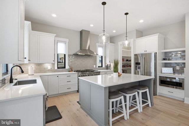 315 CHARLES ST SE, Vienna, VA 22180