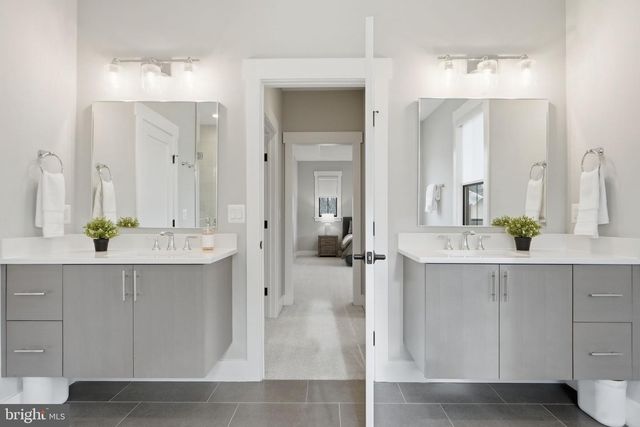 315 CHARLES ST SE, Vienna, VA 22180