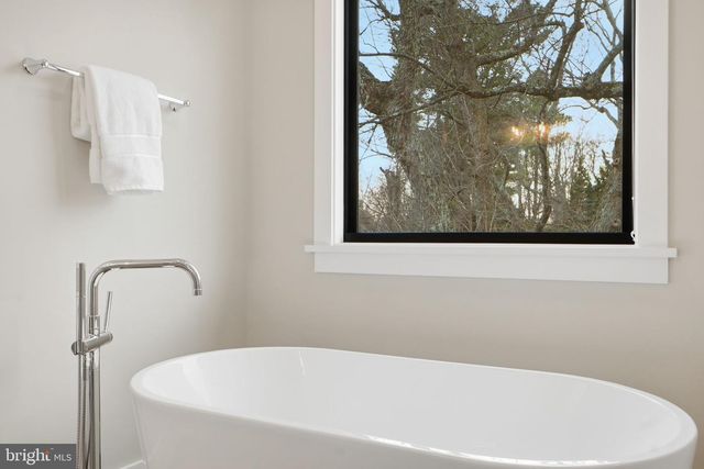 315 CHARLES ST SE, Vienna, VA 22180