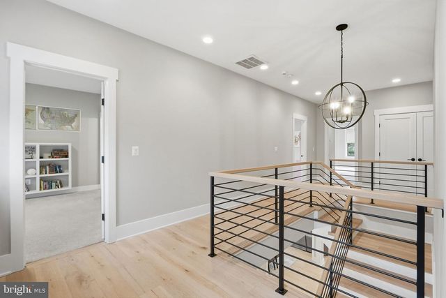 315 CHARLES ST SE, Vienna, VA 22180