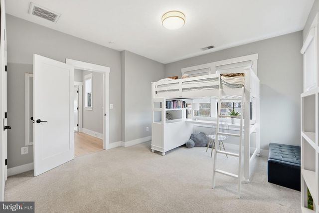 315 CHARLES ST SE, Vienna, VA 22180