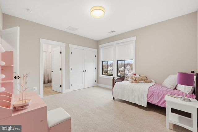 315 CHARLES ST SE, Vienna, VA 22180