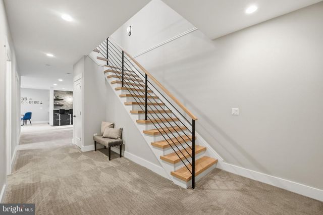 315 CHARLES ST SE, Vienna, VA 22180