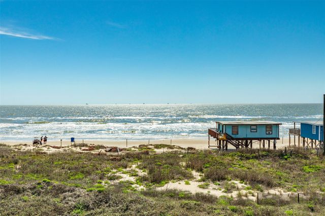 510 Point Lookout, Surfside Beach, TX 77541
