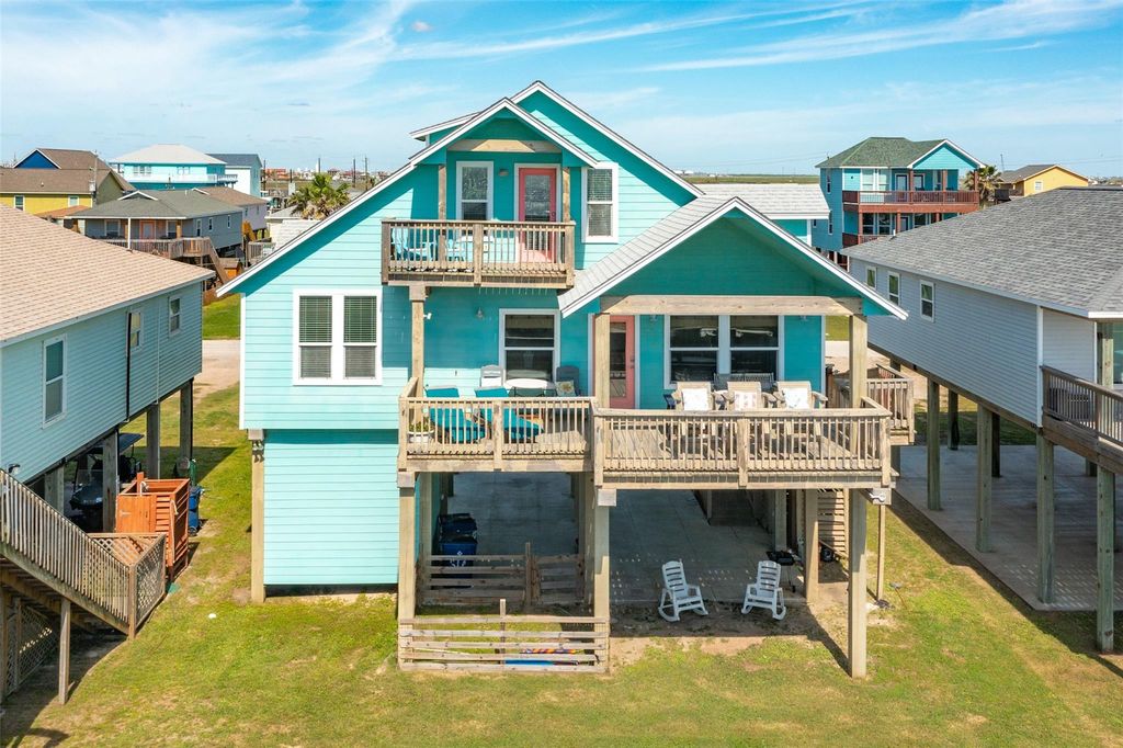 510 Point Lookout, Surfside Beach, TX 77541