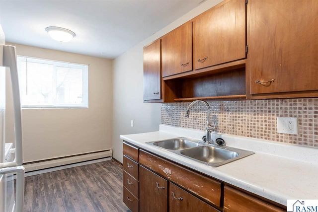 428 Commodore Drive, Mankato, MN 56001