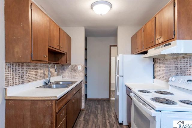 428 Commodore Drive, Mankato, MN 56001