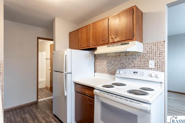 428 Commodore Drive, Mankato, MN 56001