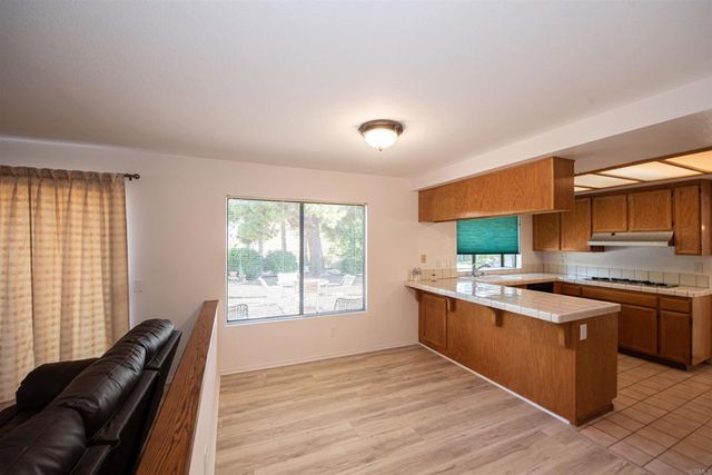 2432 Live Oak Road, Escondido, CA 92029