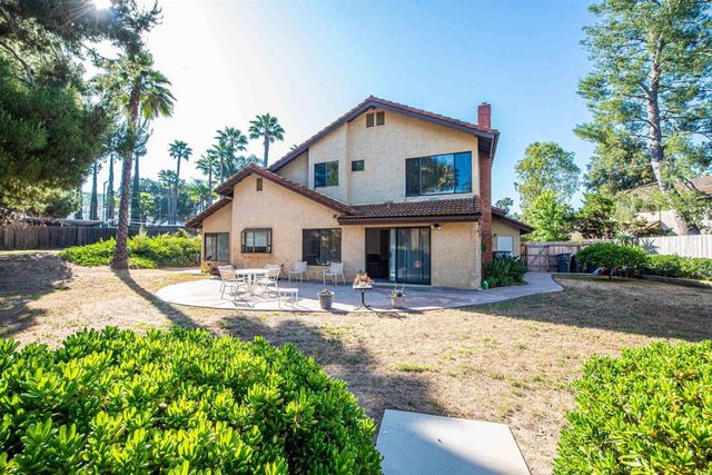 2432 Live Oak Road, Escondido, CA 92029