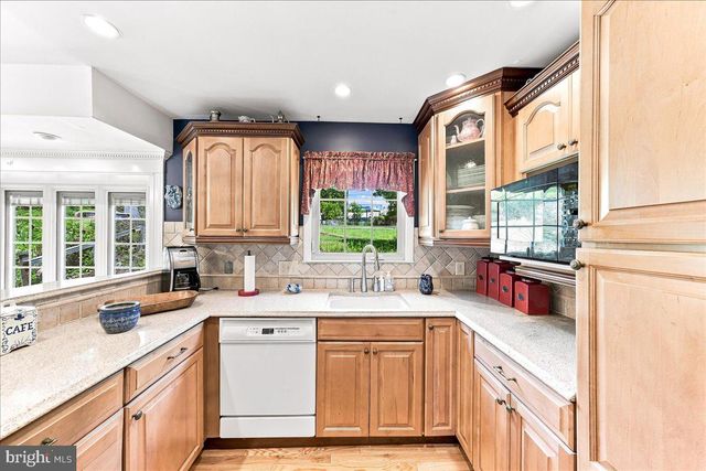 733 S PARK AVE, Audubon, PA 19403