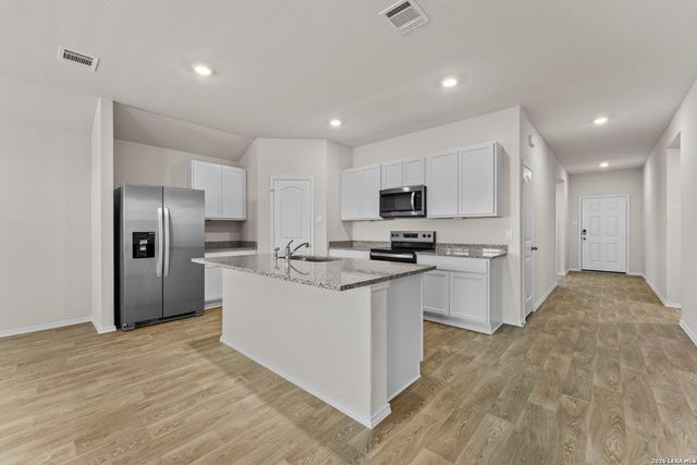 747 Prince Albert, Seguin, TX 78155