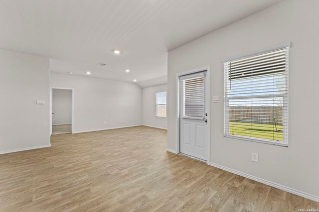 747 Prince Albert, Seguin, TX 78155