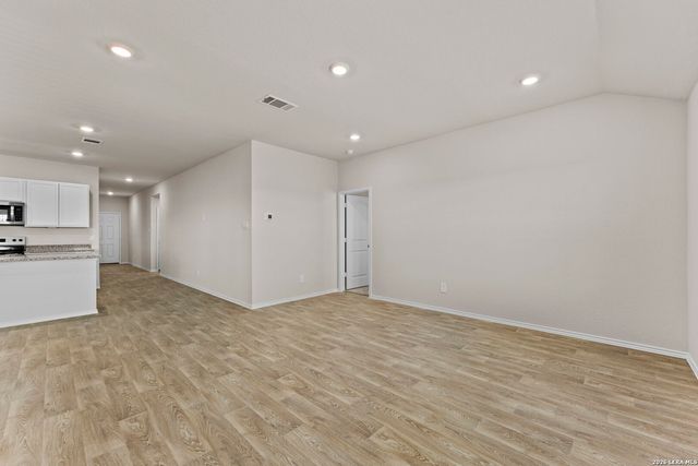 747 Prince Albert, Seguin, TX 78155