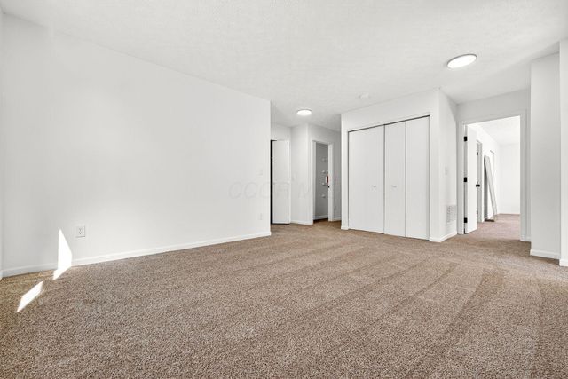 520 Wyndham Ridge Drive, Columbus, OH 43207