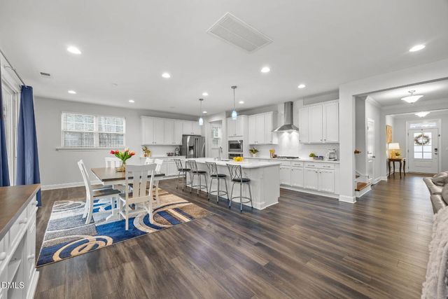 204 Smoky Emerald Way, Holly Springs, NC 27540