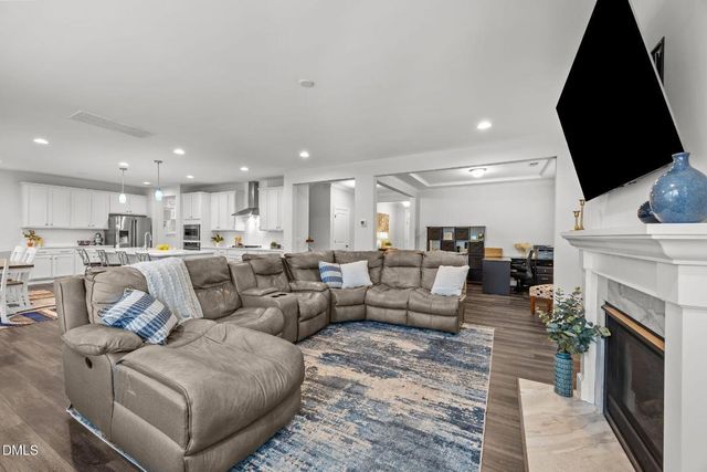 204 Smoky Emerald Way, Holly Springs, NC 27540