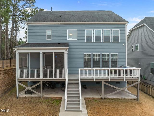 204 Smoky Emerald Way, Holly Springs, NC 27540