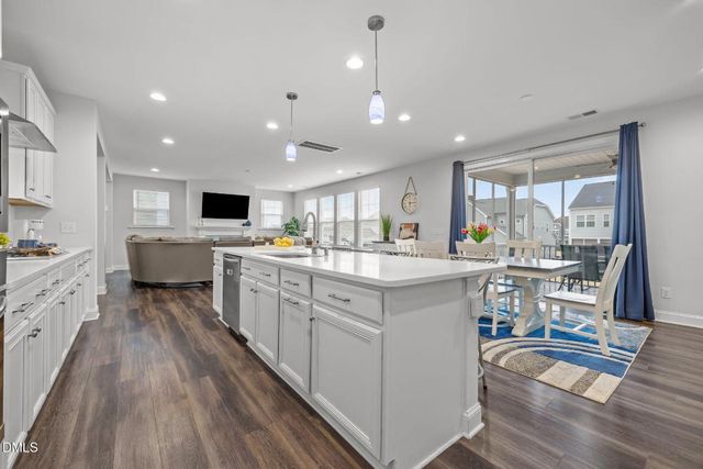 204 Smoky Emerald Way, Holly Springs, NC 27540