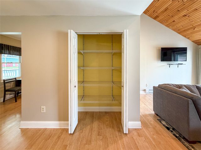 9221 WARREN Drive, Linesville, PA 16424