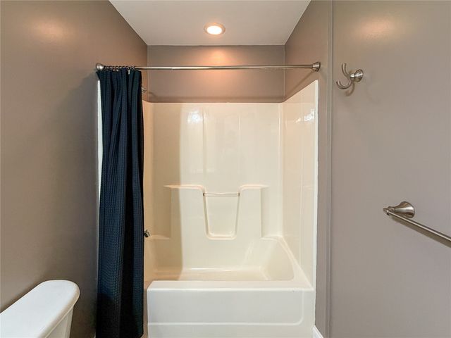 9221 WARREN Drive, Linesville, PA 16424