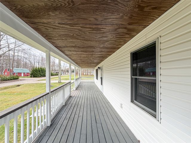 9221 WARREN Drive, Linesville, PA 16424