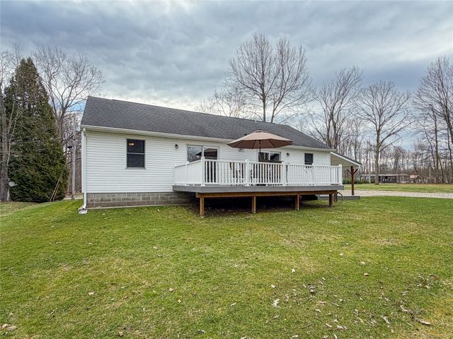 9221 WARREN Drive, Linesville, PA 16424