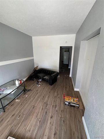 4021 Green Lea Place, St Louis, MO 63107
