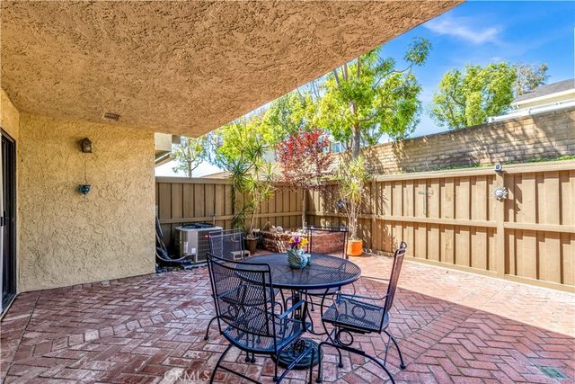25231 Tanoak, Lake Forest, CA 92630