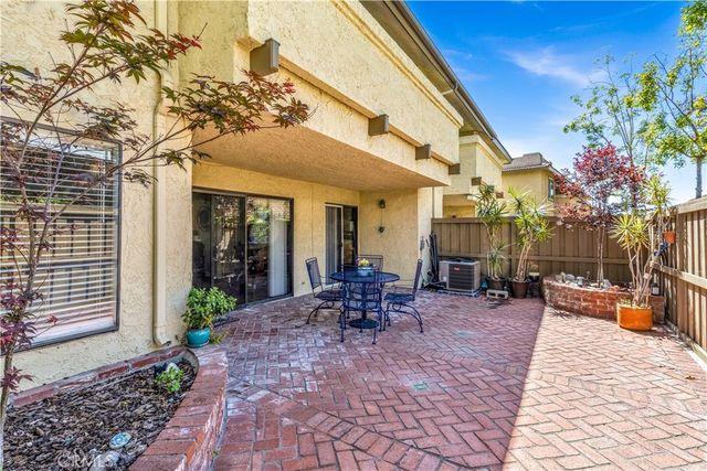 25231 Tanoak, Lake Forest, CA 92630