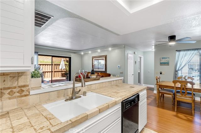 25231 Tanoak, Lake Forest, CA 92630