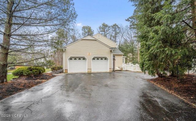 5 Shepherds Way, Jackson, NJ 08527