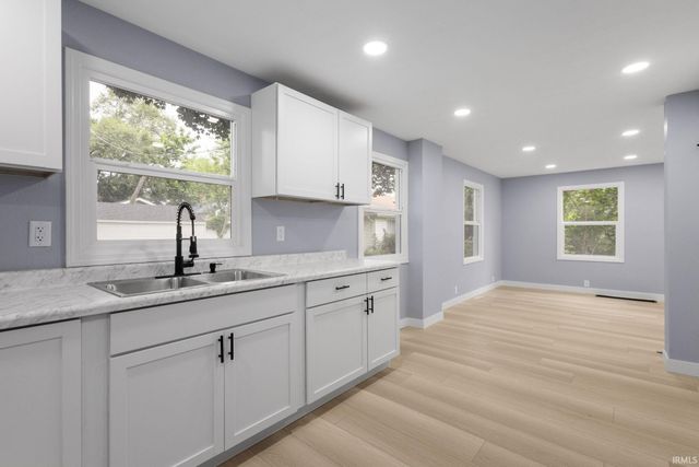 1333 N Meade Street, South Bend, IN 46628