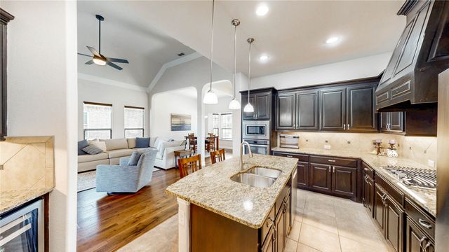 4708 Brookside Drive, Denton, TX 76226