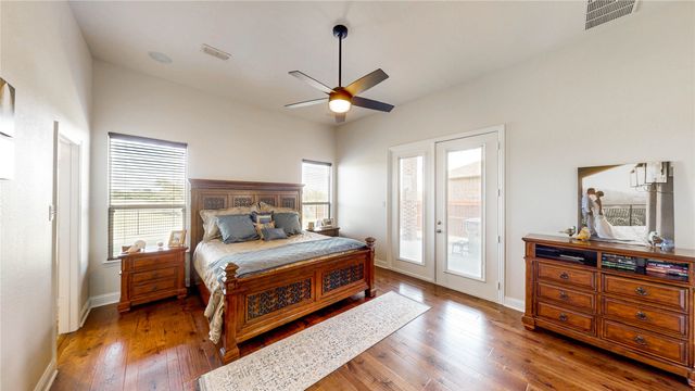 4708 Brookside Drive, Denton, TX 76226