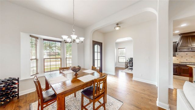 4708 Brookside Drive, Denton, TX 76226
