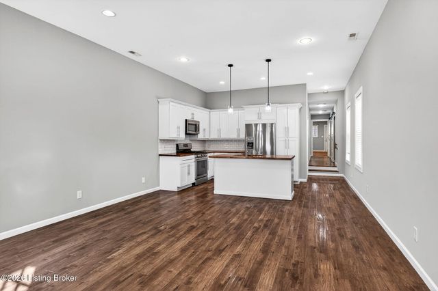 1007 Goss Ave, Louisville, KY 40217