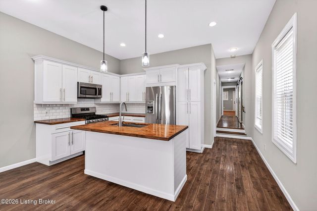 1007 Goss Ave, Louisville, KY 40217