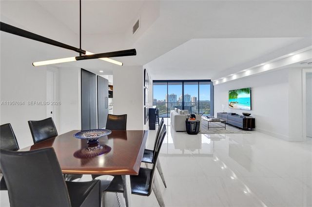 20281 E Country Club Dr 1503, Aventura, FL 33180