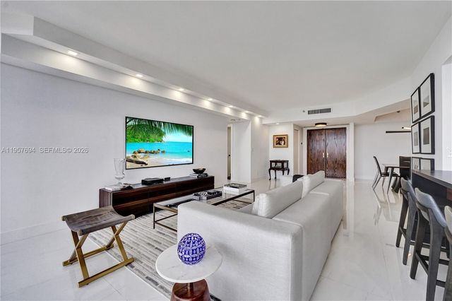 20281 E Country Club Dr 1503, Aventura, FL 33180