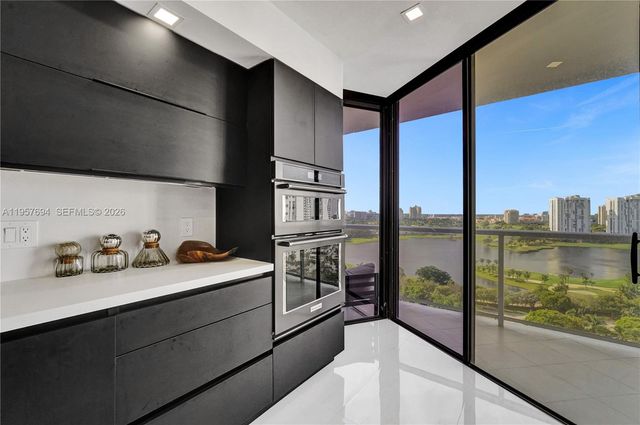 20281 E Country Club Dr 1503, Aventura, FL 33180