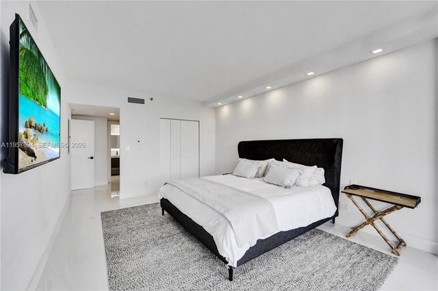 20281 E Country Club Dr 1503, Aventura, FL 33180