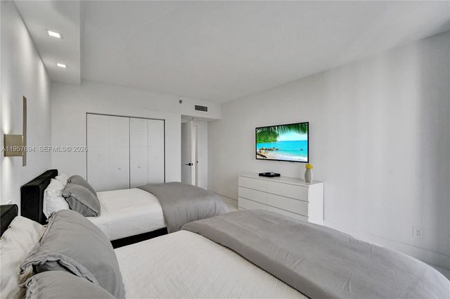 20281 E Country Club Dr 1503, Aventura, FL 33180