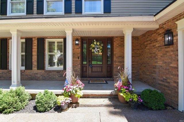 8931 Whispering Tree Lane, Evansville, IN 47711